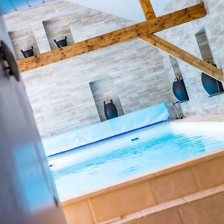 La Ferme De L'Oudon & Spa Berville  Экстерьер фото