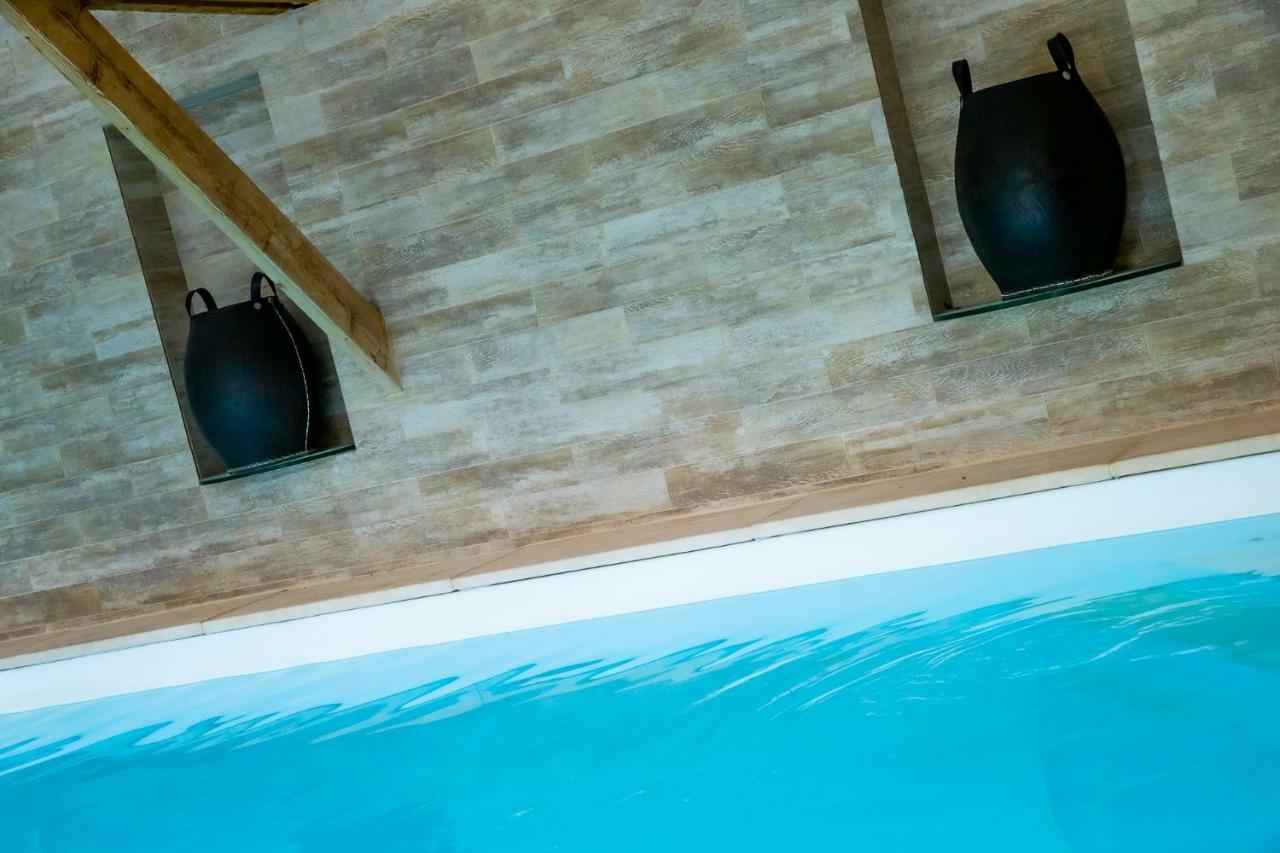 La Ferme De L'Oudon & Spa Berville  Экстерьер фото